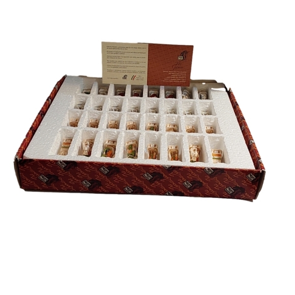 THE BATTLE OF ACTIUM HAND CAVED CHESS GAME  BY GABRIELE PACIONI - Picture 2 of 7